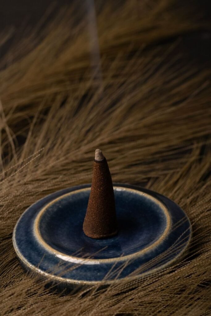 Nụ Trầm Hương Platinum